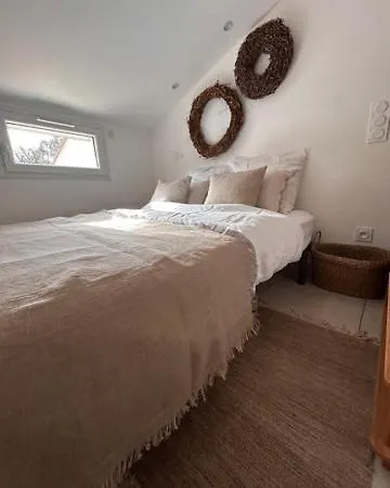 Mazet Avec Piscine Privee Proche Et Commerces A Trois Mn A Pied A Valmer La Croix-Valmer