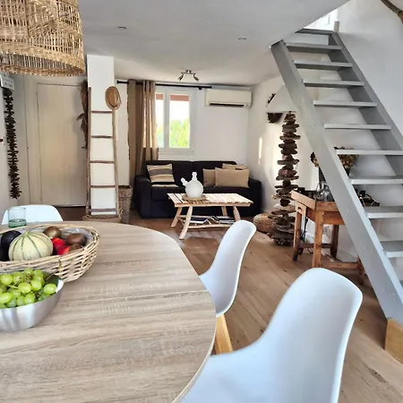 Mazet Avec Piscine Privee Proche Et Commerces A Trois Mn A Pied A Valmer Vakantiehuis