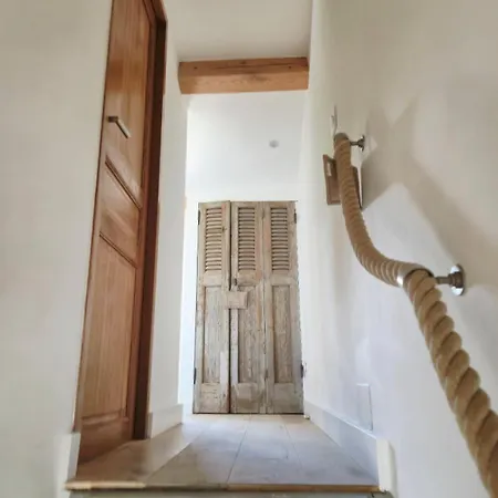 Mazet Avec Piscine Privée Proche Et Commerces à Trois Mn à Pied à Valmer La Croix-Valmer