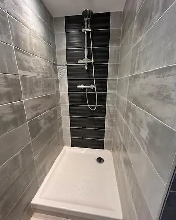 Mazet Avec Piscine Privée Proche Et Commerces à Trois Mn à Pied à Valmer Hébergement de vacances La Croix-Valmer