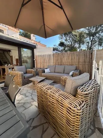 Σπίτι διακοπών Mazet Avec Piscine Privee Proche Et Commerces A Trois Mn A Pied A Valmer *